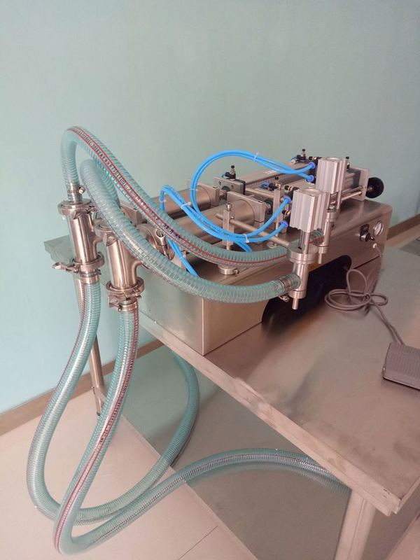 ダブルノズル空気圧液体充填機 シャンプー、オイル、化学物質充填用 G1WY-2Y-500