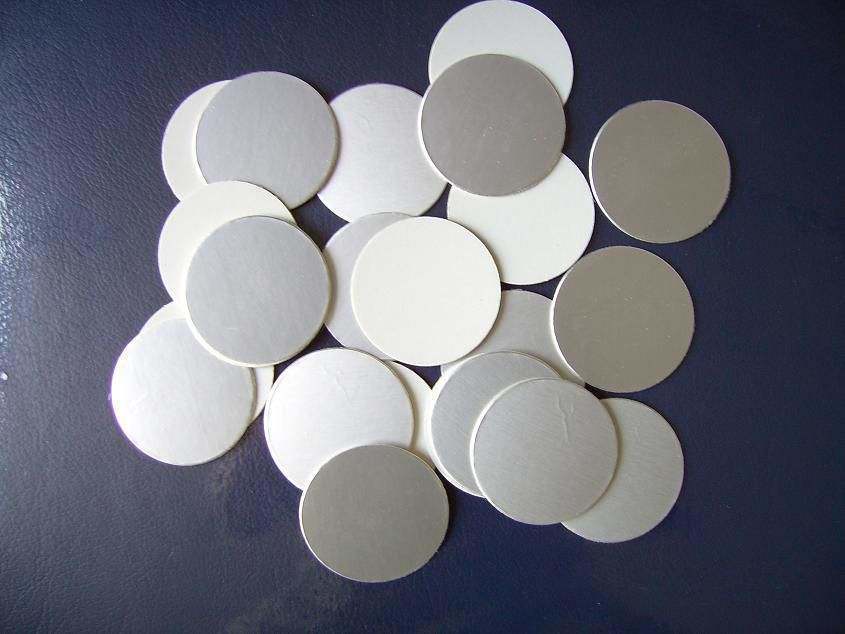 高品質のアルミホイルインダクションシールラインナー PET PE PP ボトルキャップシール 蓋 油瓶キャップのワッド 挿入ラインナー