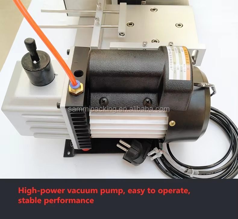 高精度 上側のステッカーラベル付け機 平面,四角ボトル,工場価格